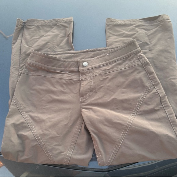 ATHLETA Pants Womens 8P Gray Tech Dipper Nylon Low Rise Flare Leg Zip Pocket - Picture 2 of 9